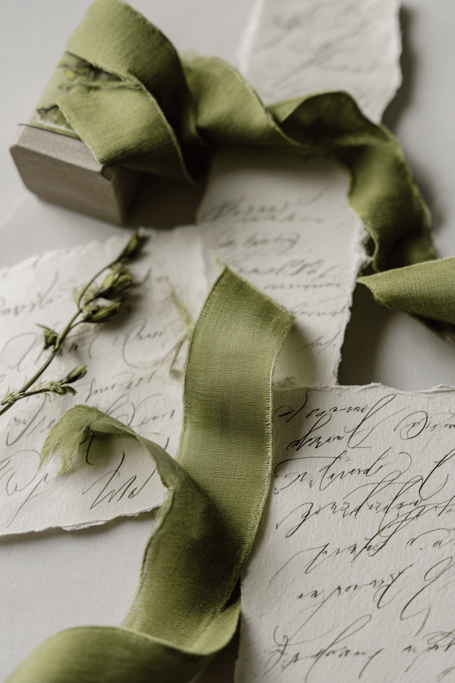 27 Dreamy Olive Green Wedding Color Palettes to Inspire Your Big Day