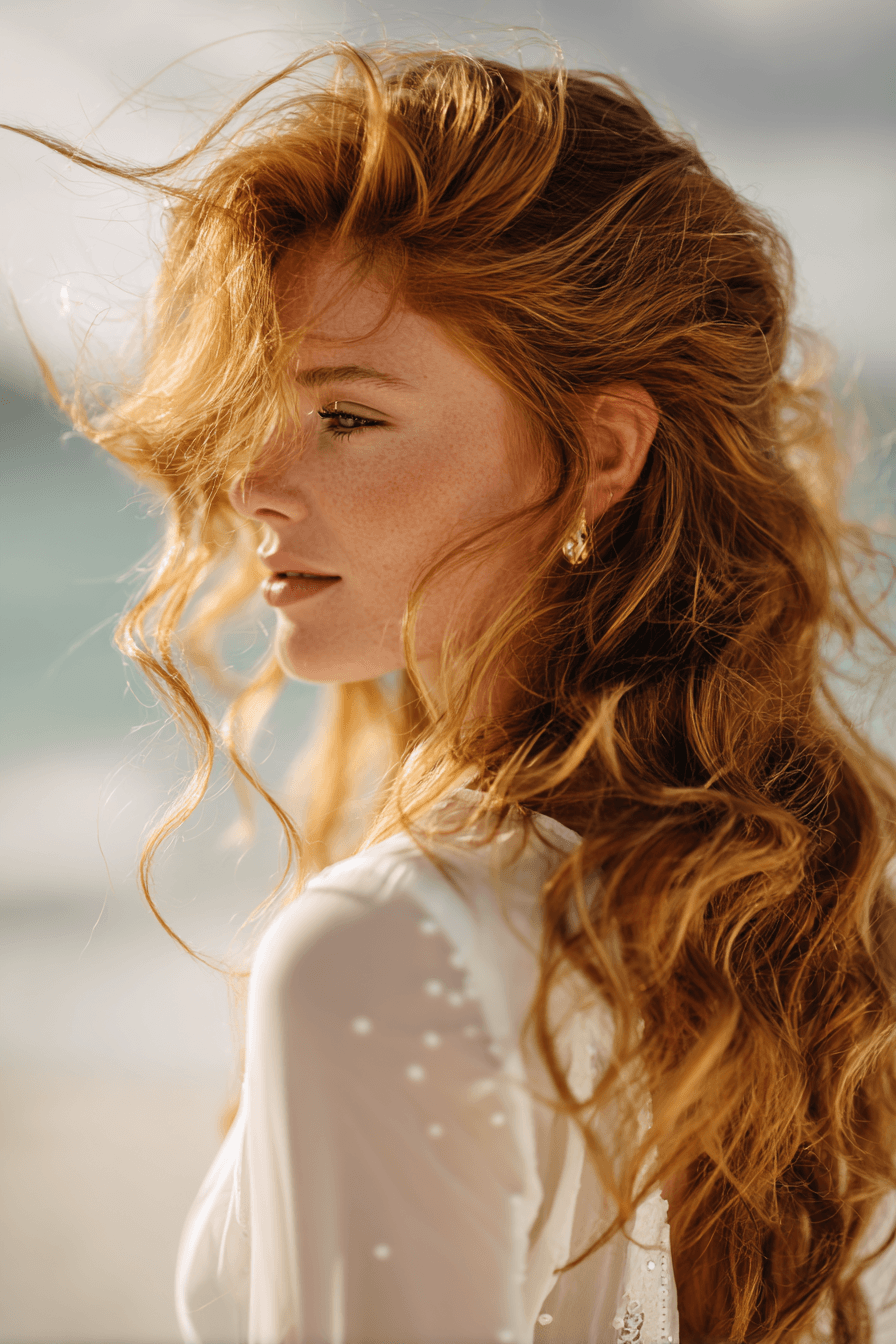 27 Effortless Beach Wedding Hairstyles for a Natural Bridal Glow