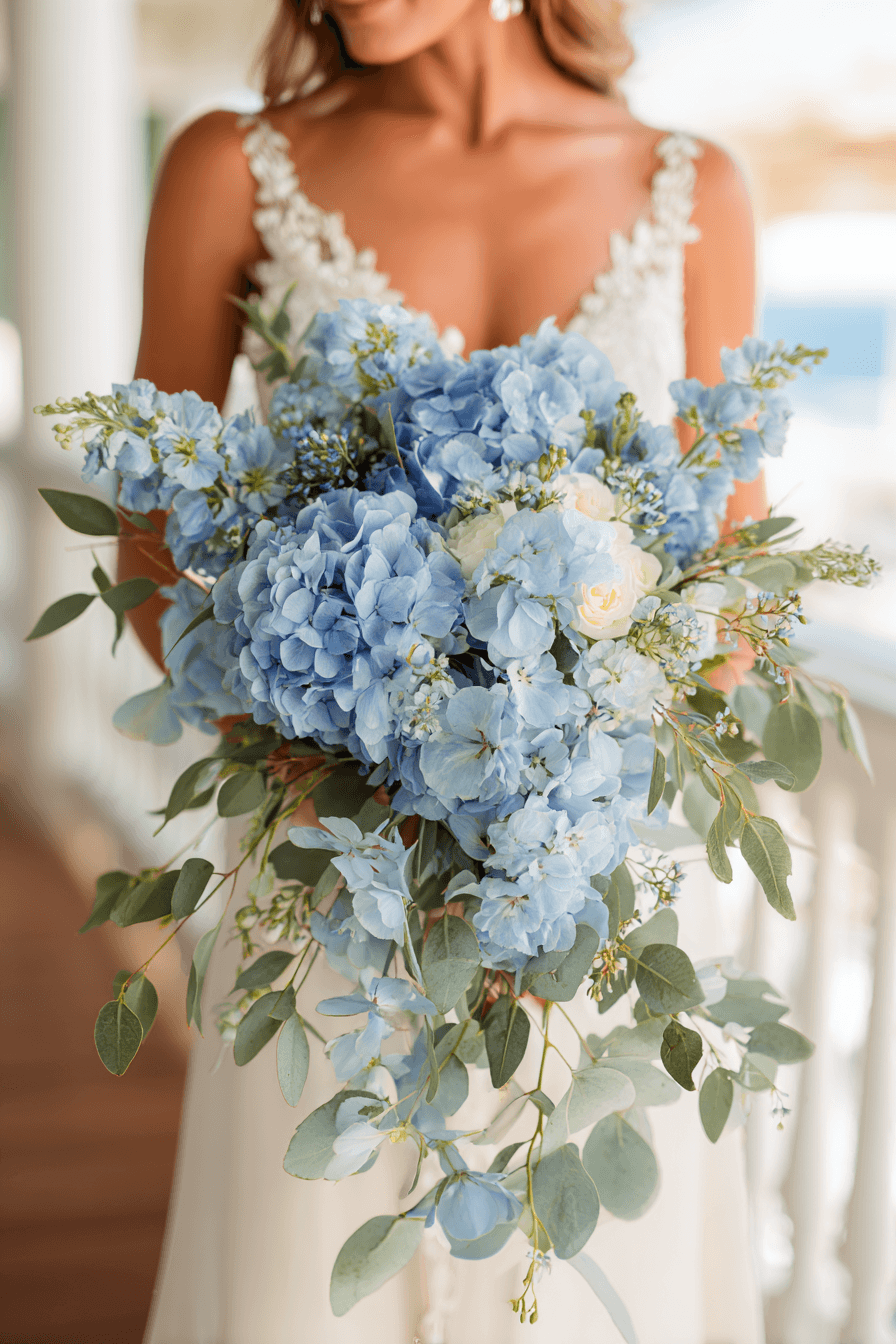 27 Beautiful Cascading Wedding Bouquets for Your Dream Wedding